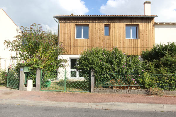 maison bois charente maritime SARL MECHAIN Charente-Maritime, pvc, alu, Ossature bois, maison bois, batisseur, Menuisier, charpentier, Volets bois, escaliers bois, Charente maritime, 17, La Rochelle, Rochefort, Fouras, Chatelaillon, Construction bois Charente-Maritime, Maisons Bois Charente-Maritime, Maisons ossature bois La Rochelle, Construction maisons Charente-Maritime, Maisons bois 17, Rénovation Charente-Maritime, Extension maison Charente Maritime, Constructeur maisons Charente-Maritime, Construction maison individuelle Charente Maritime, Maison en bois Charente-Maritime